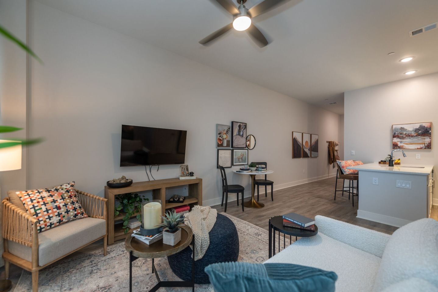 62+ Active Adult - Acclaim at Greenbrier Image 5