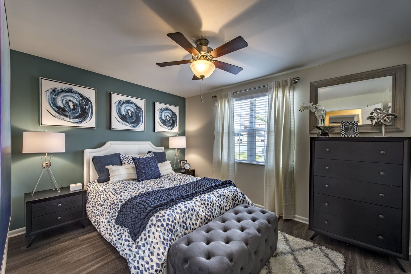 Halstead Beverly Townhomes Image 18