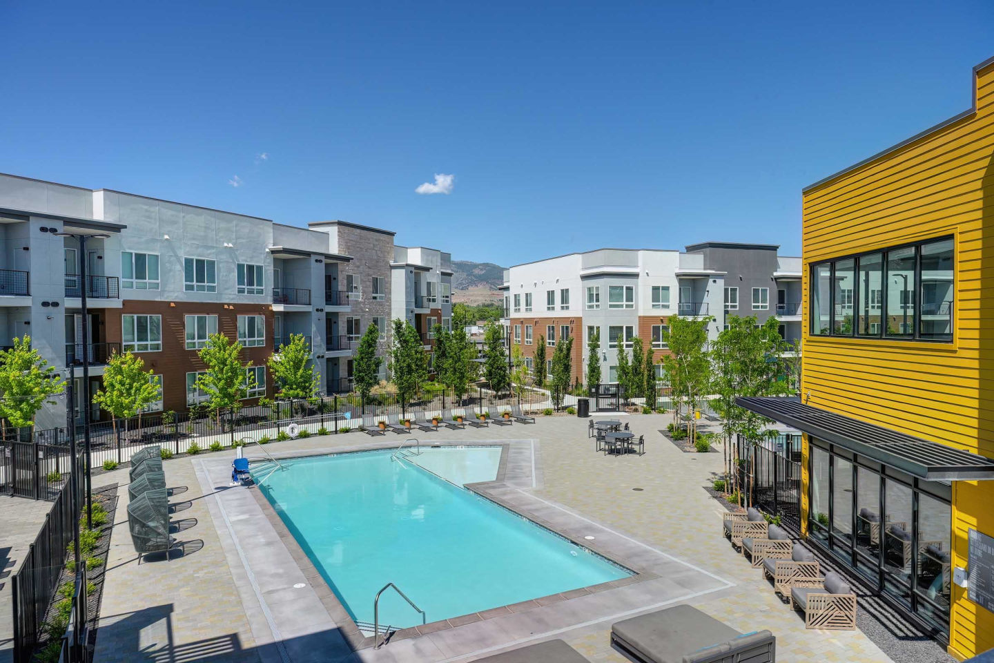 Halcyon Apartments Image 38