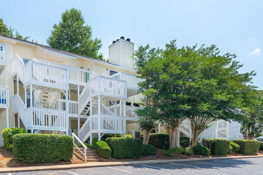 Edgewater on Lanier Image 7