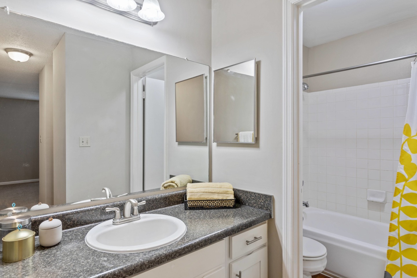 Villages at Spring Hill Apartments Image 7