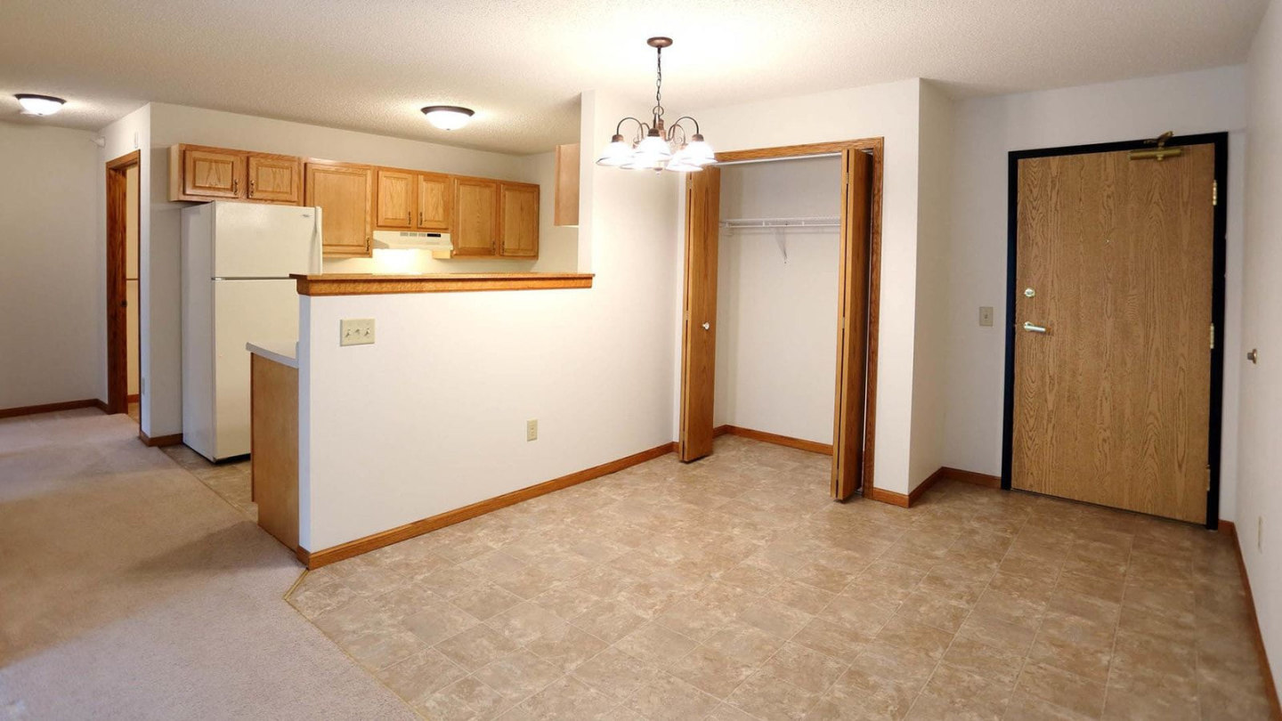 Mill Pond  Apartments Image 3