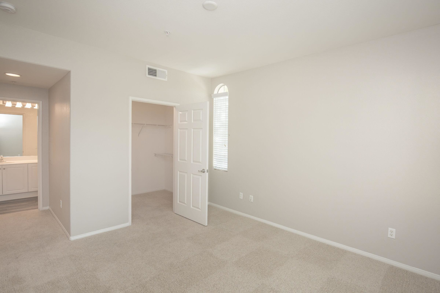 Laurel Vista Apartment Homes Image 33