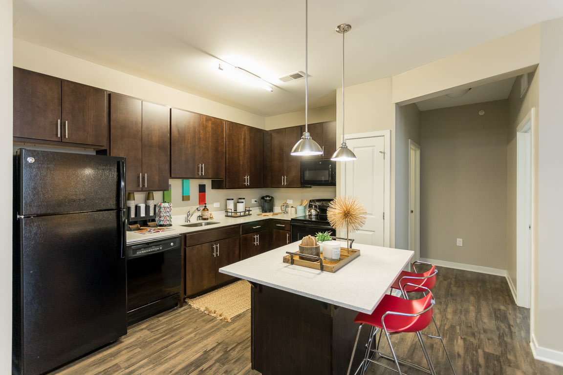 AMP Luxury Apartments Image 6