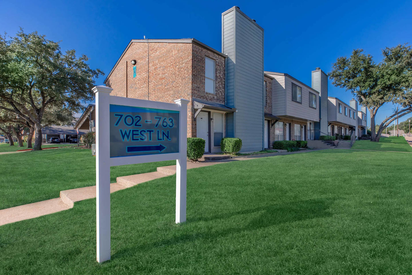 Parkwood Plaza Townhomes Image 13