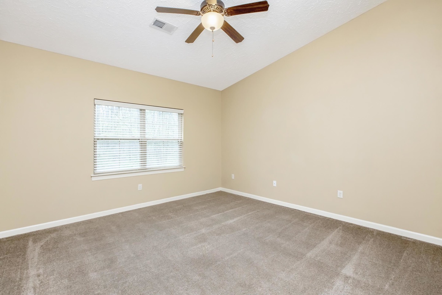 Stonewater Place Image 42