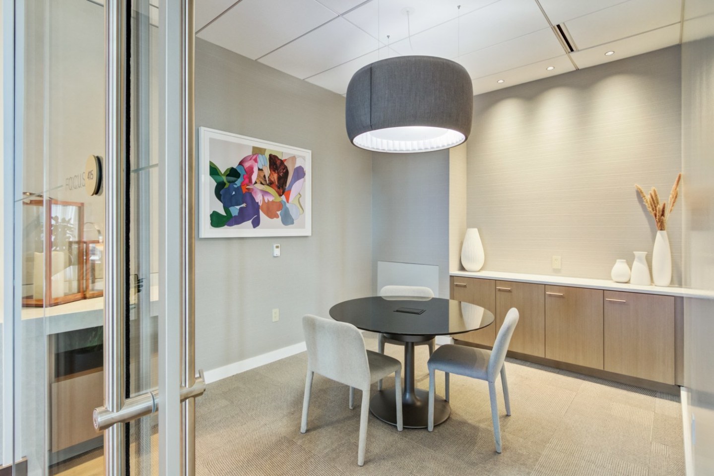 One65 Main Image 31