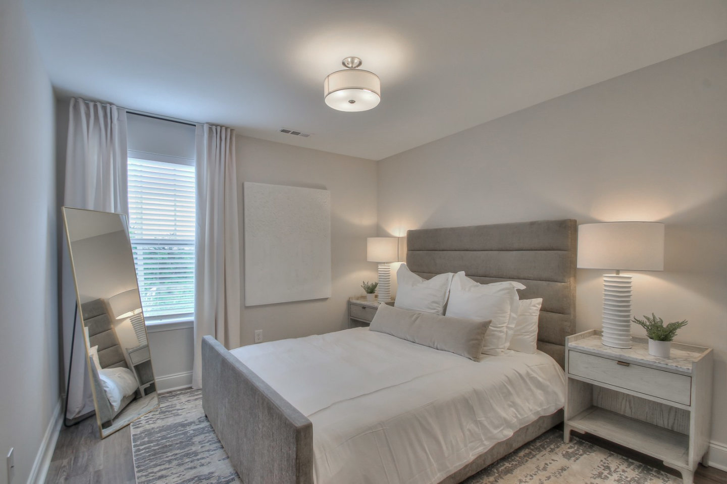 1801 Townhomes Image 3