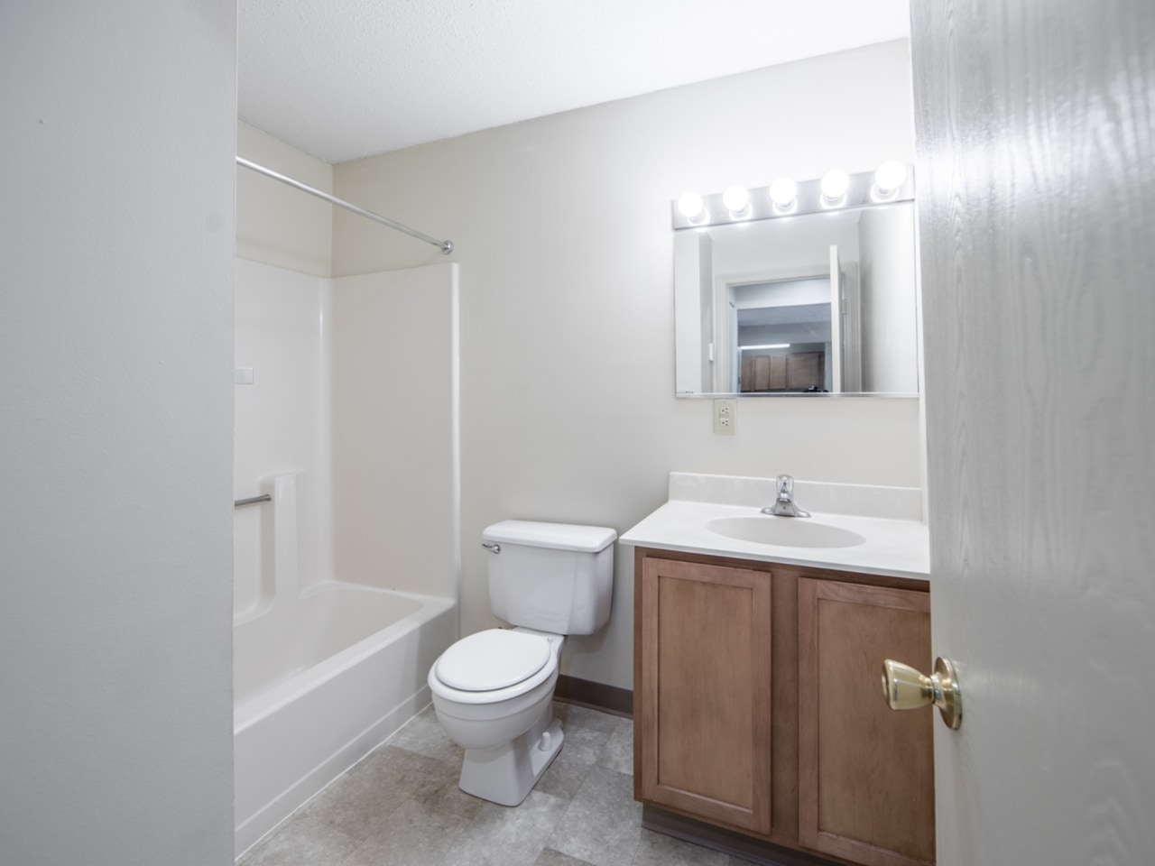 Westford Park Apartments Image 11