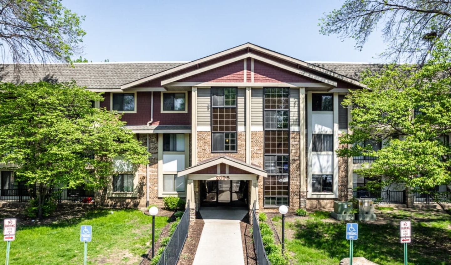 Silver Bell Apartments Image 12