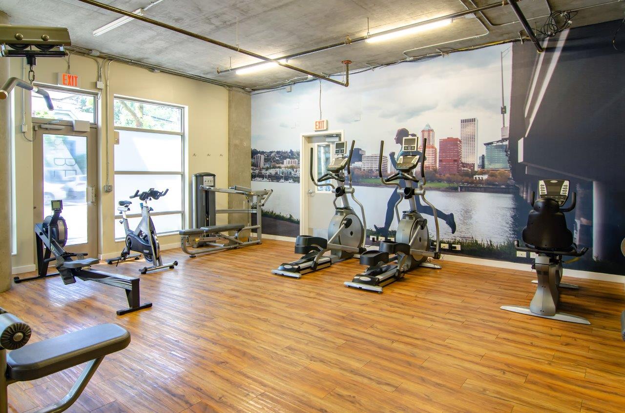 2121 Belmont Image 23