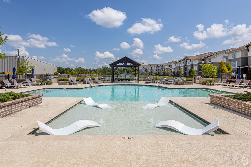 Silver Oaks Image 5