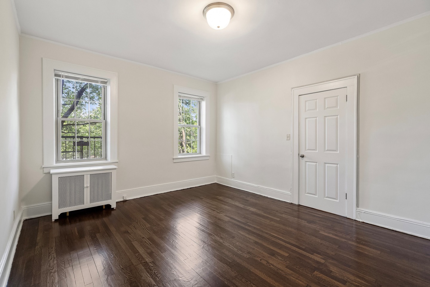 55 Monroe Place Apartments Image 13
