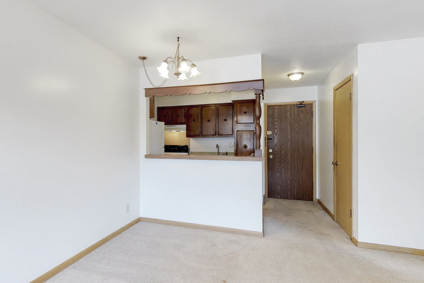 Plaza Manor Image 17