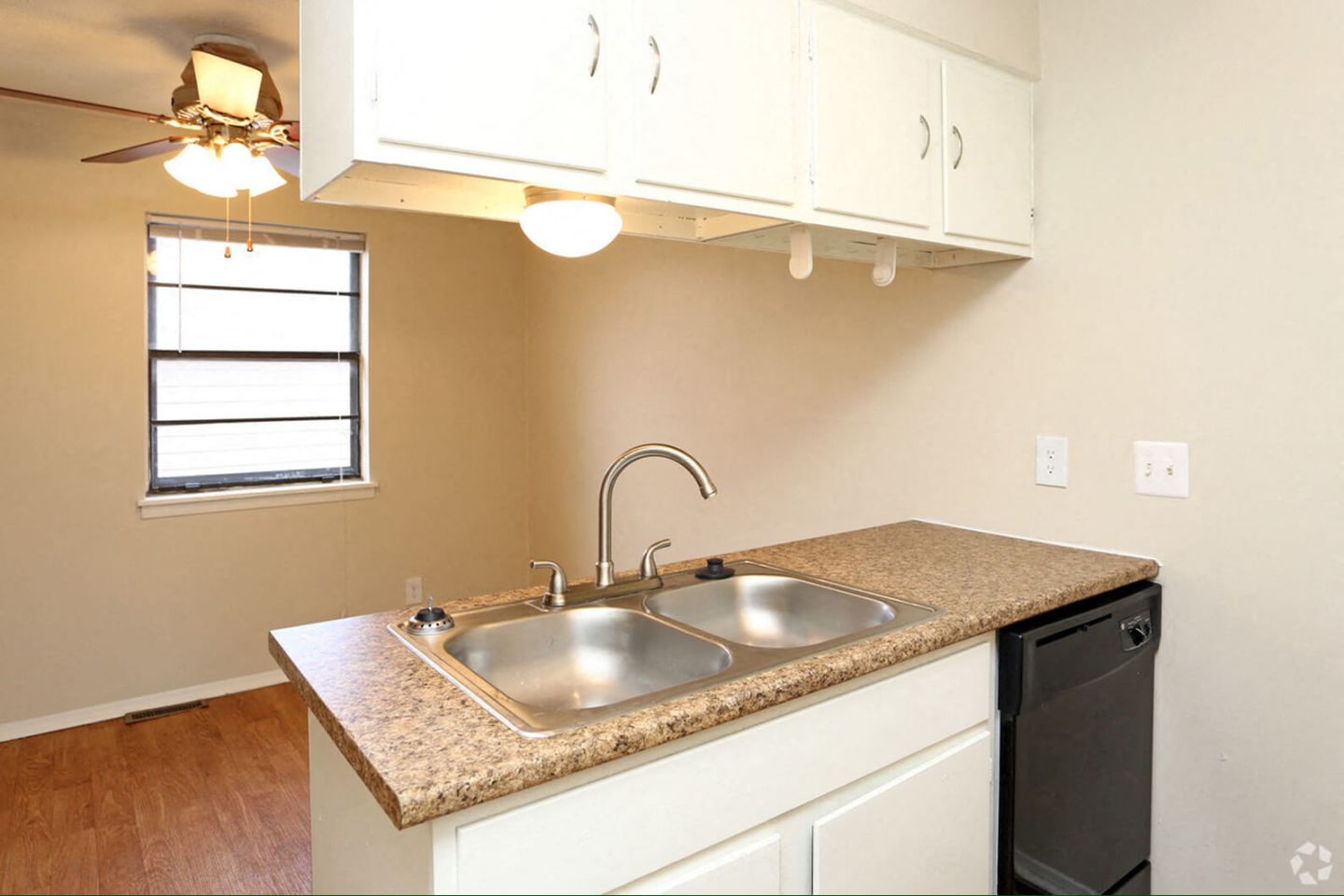 Terrace Garden Townhomes Image 28