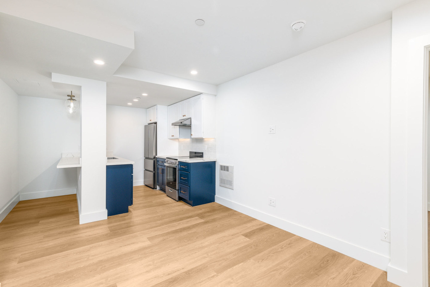 655 POWELL Apartments Image 32