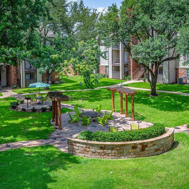 Park West Apartments Image 33