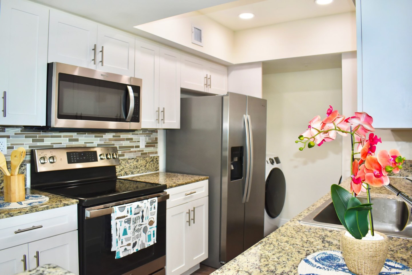 Intracoastal Yacht Club Image 12