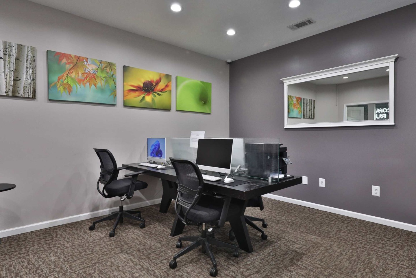 Stonington Farm Apartments Image 14