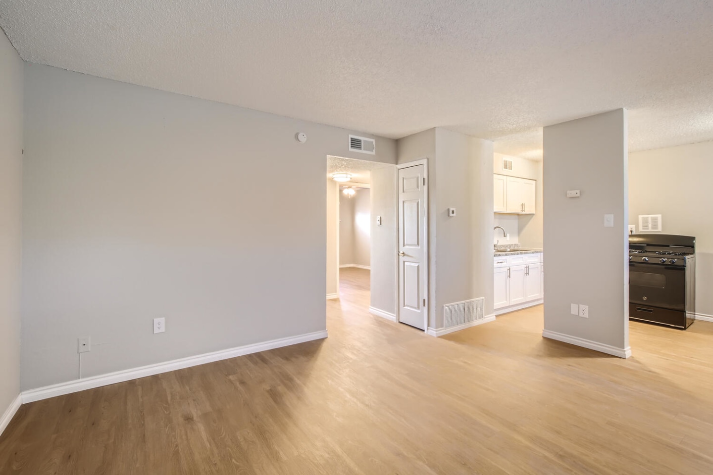 Mission Villas Image 7