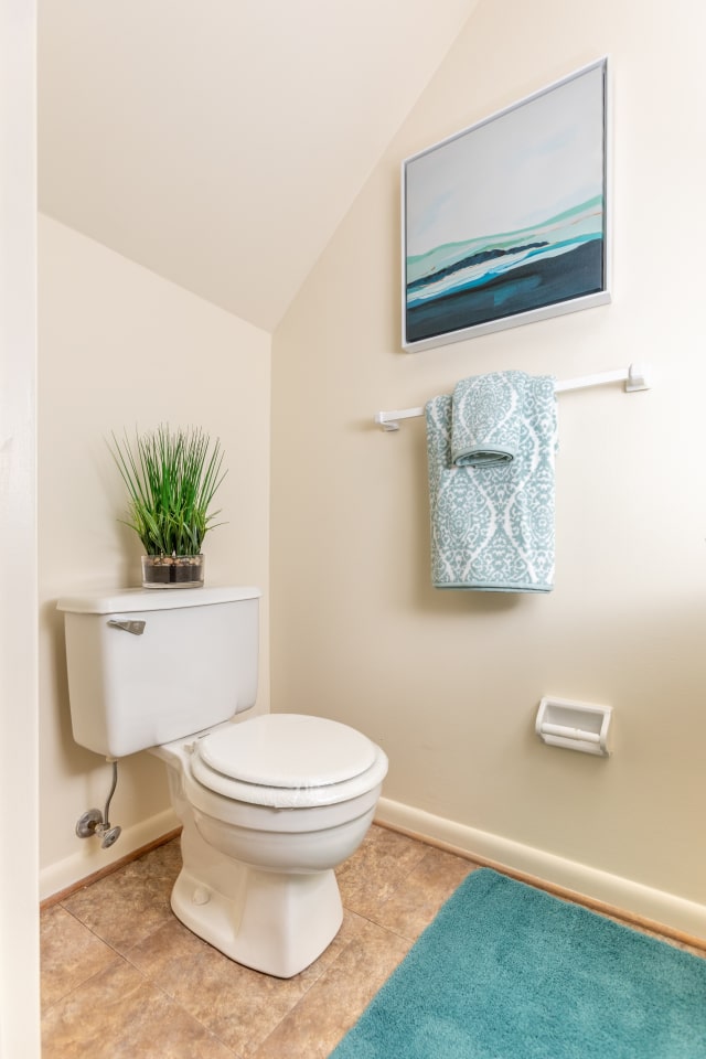 Spring Hill Apartments And Townhomes Image 13