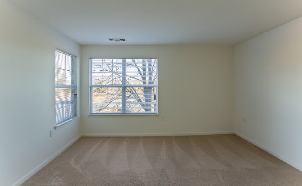 Somerset Pointe Image 22