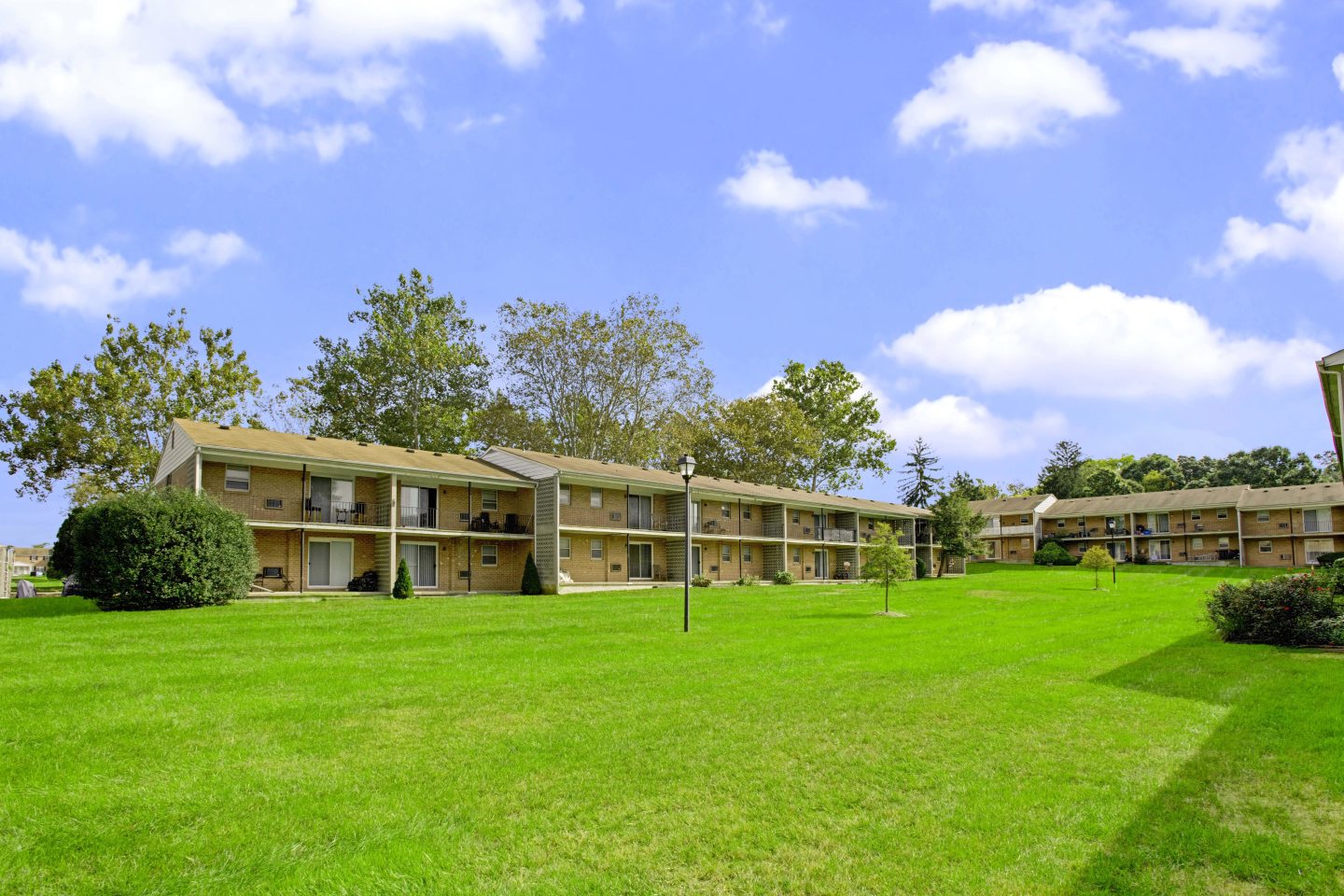 Silver Lake Manor Image 20