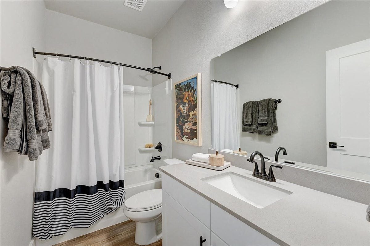Carmel Villas Image 45