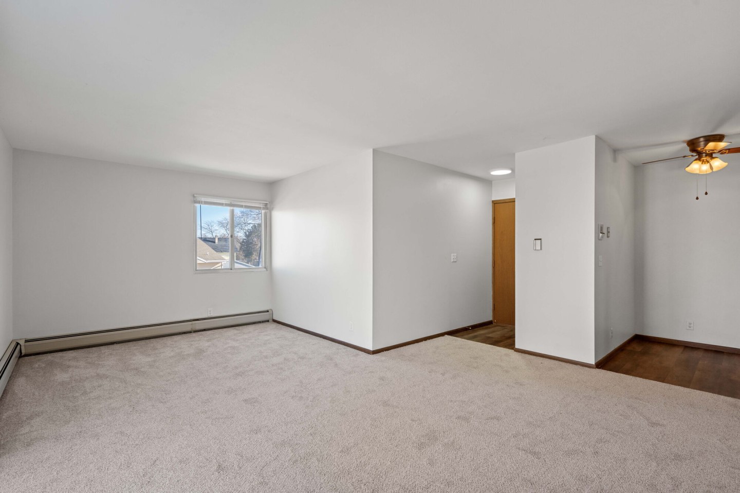 Sterling House Apartments Image 10