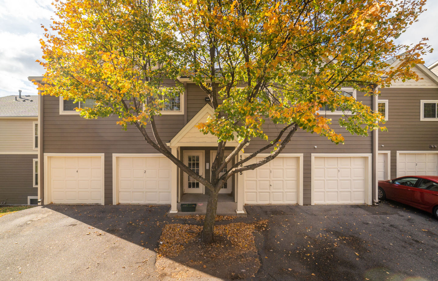 Parkwood Heights Image 25