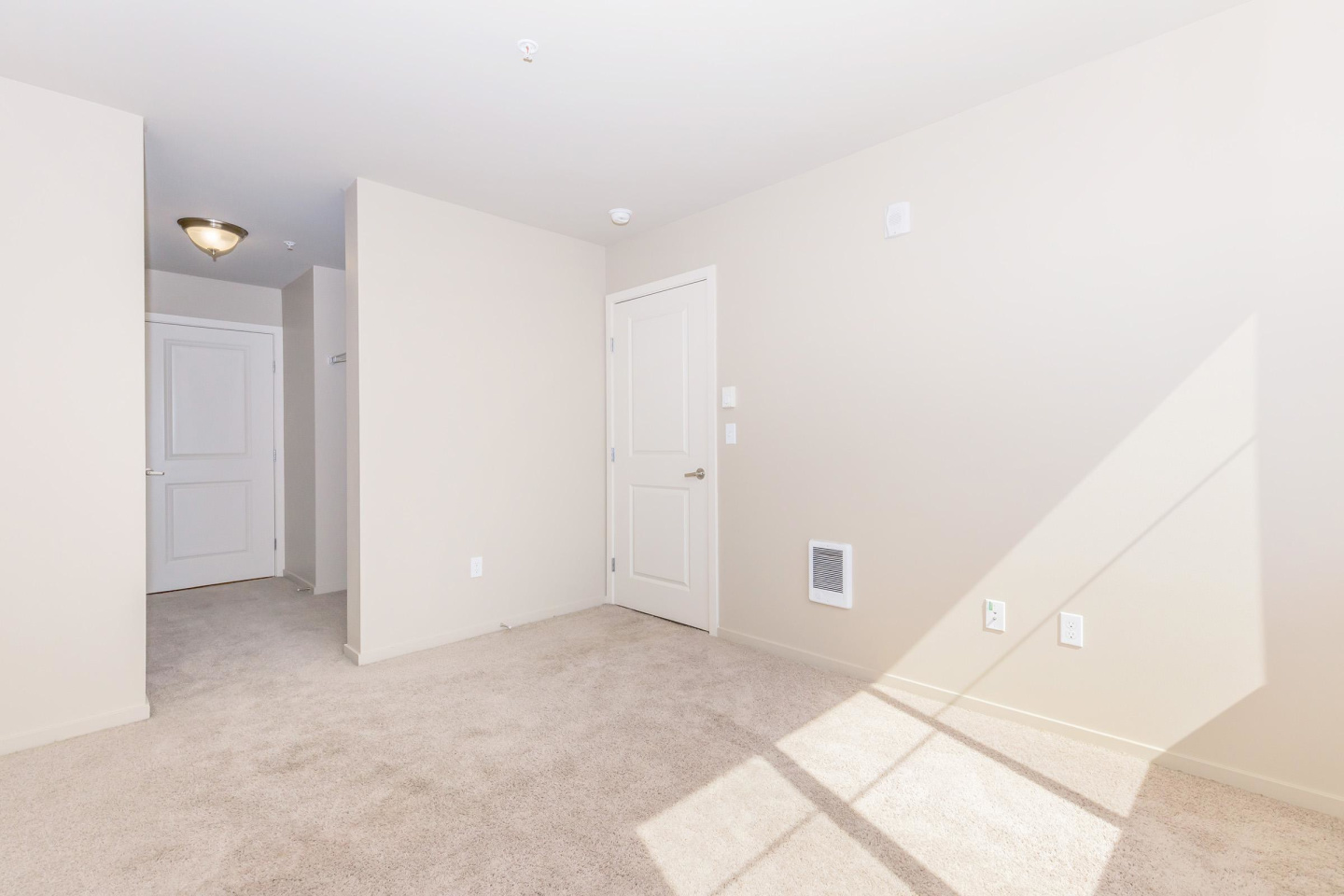 Second and Main Image 48