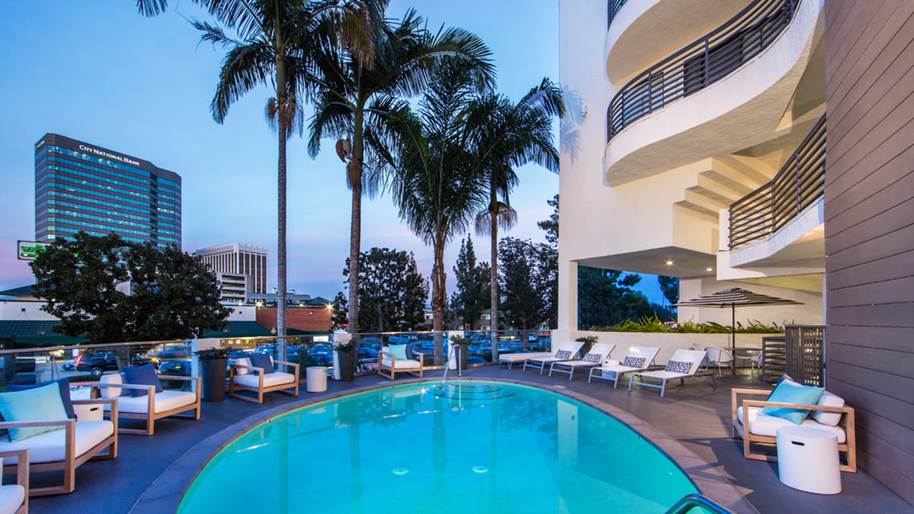 Alister Sherman Oaks Image 1