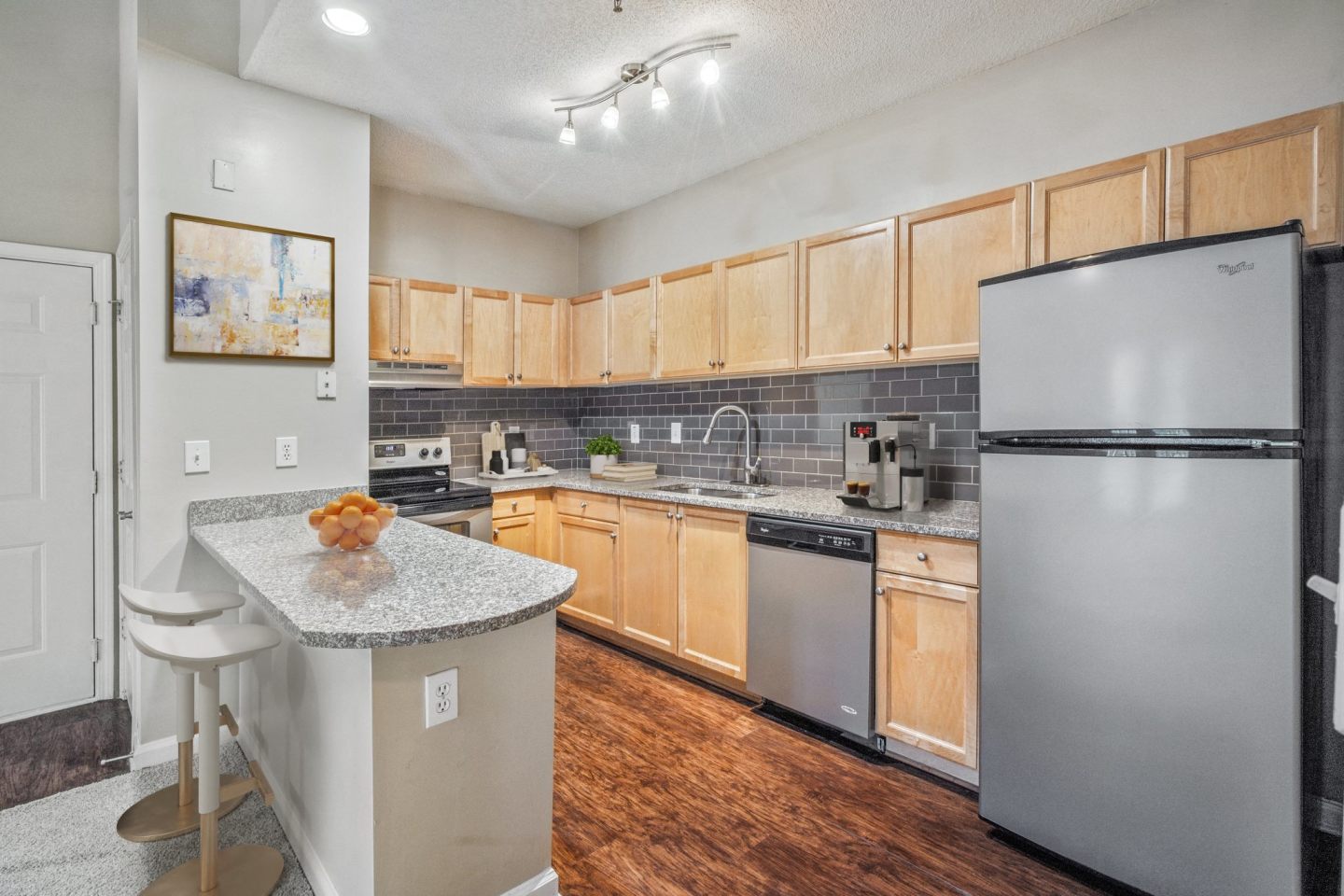 Highland Square Image 9