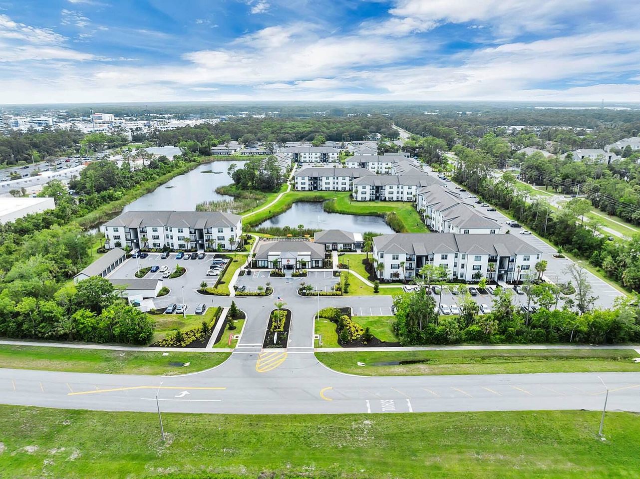 Pointe Grand Daytona Image 7