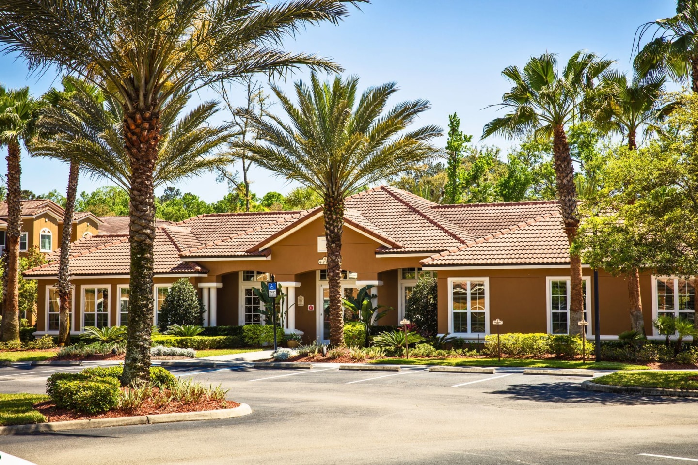 Florida Club at Deerwood Image 18