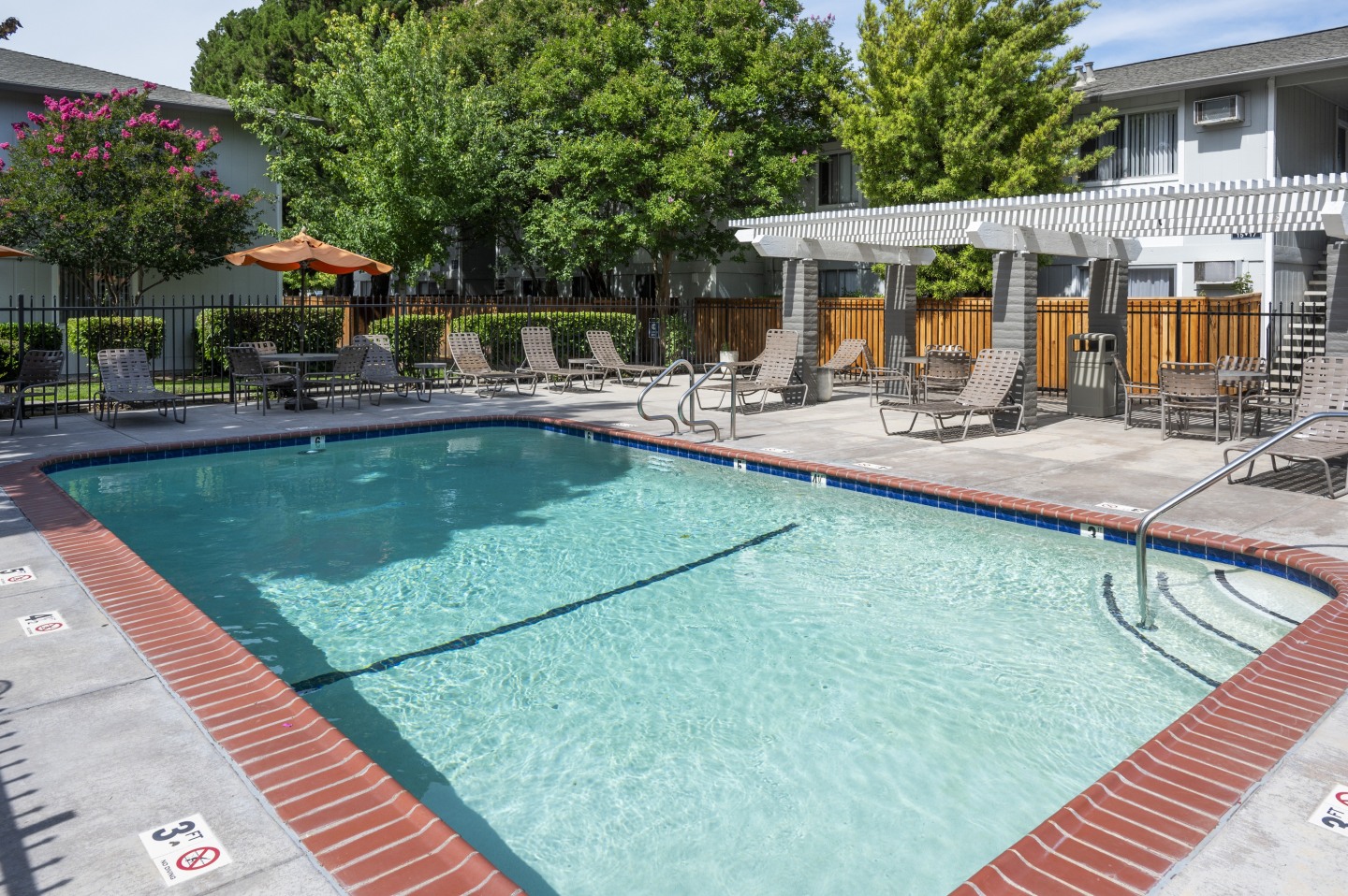 Driftwood Apartments Image 18