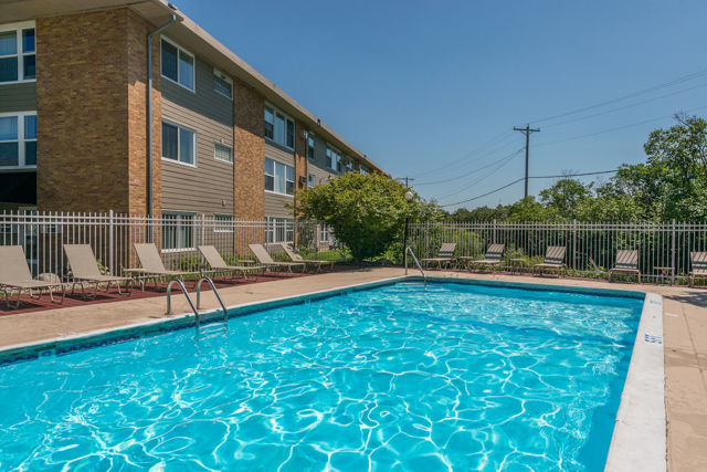 Valley Village Apartments Image 10