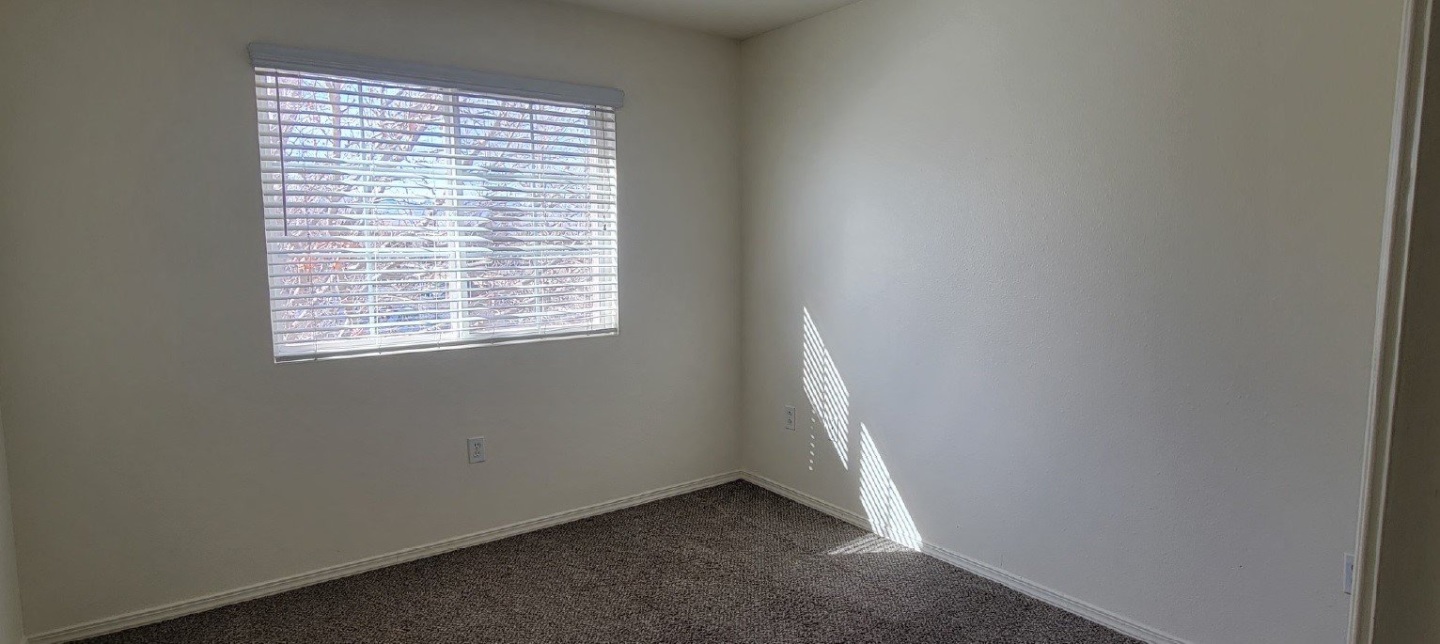 Larkspur Village Apartments Image 31