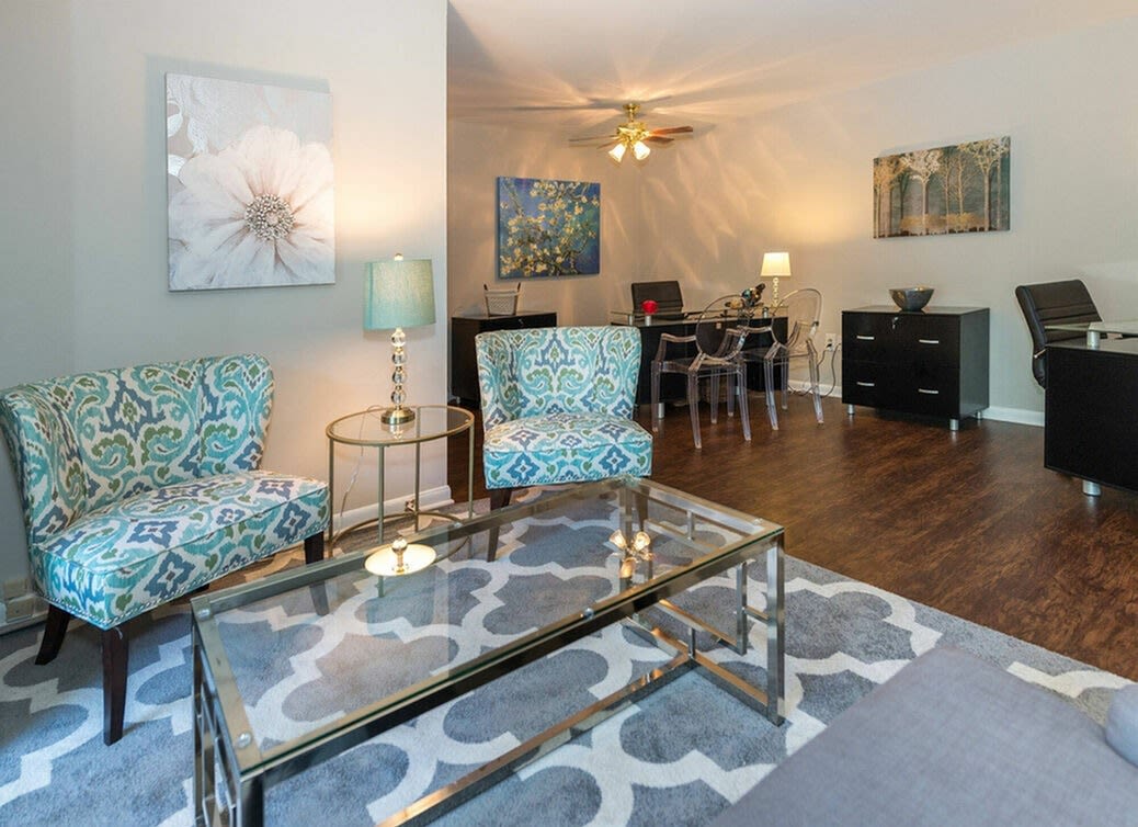 Carriage Club Apartments Image 12