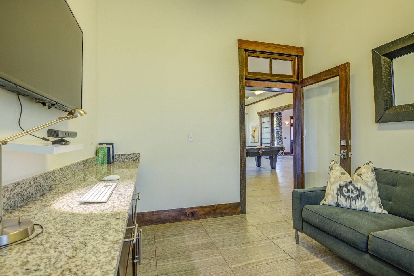 The Shores Apartments Image 16