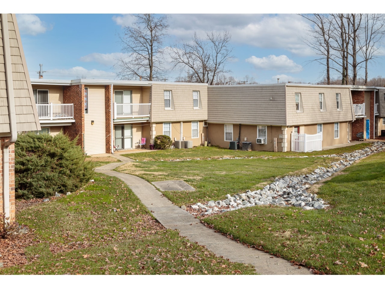 New Irving Heights Image 16
