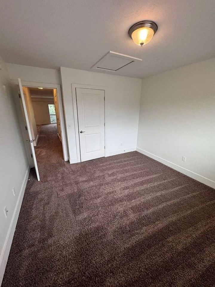 Headwaters Apartments Image 10