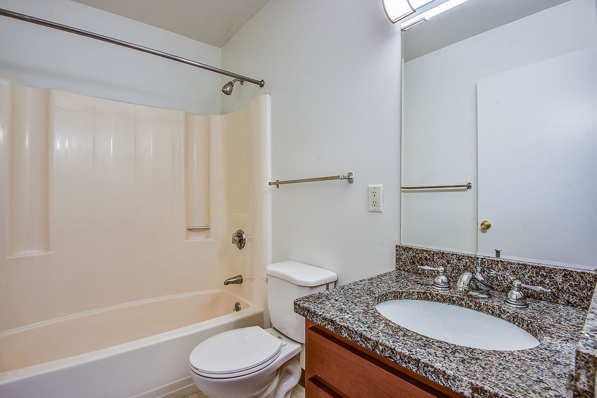 Ribbon Mills Apartments Image 31