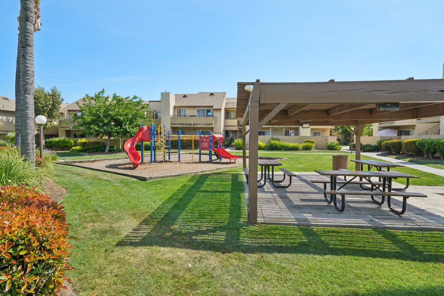 Peppertree Place Apartments Image 4