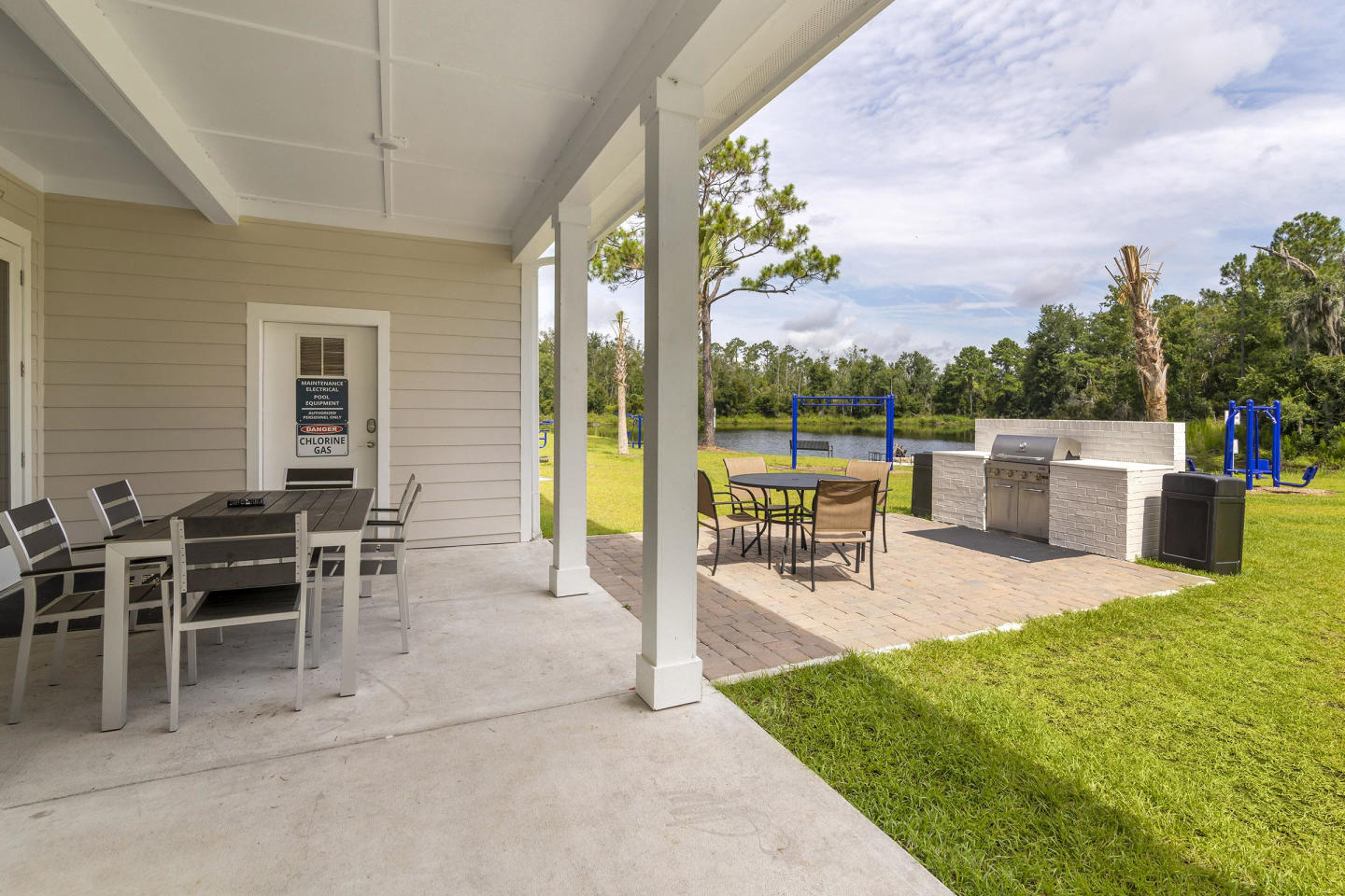 Pointe Grand Apartment Homes Image 18