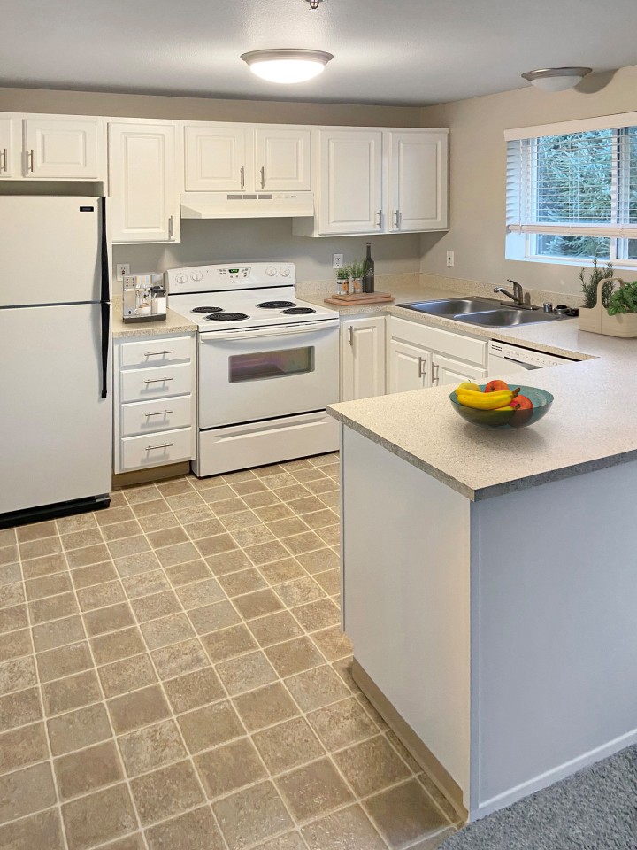 Sitka Heights Image 17