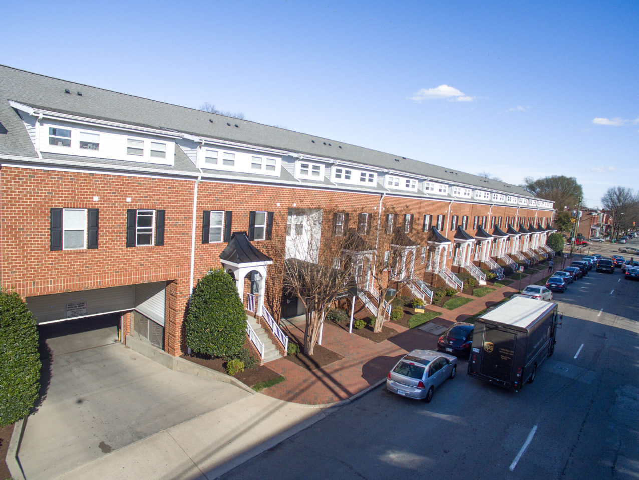 Marshall Park Townhomes Student Housing Image 4