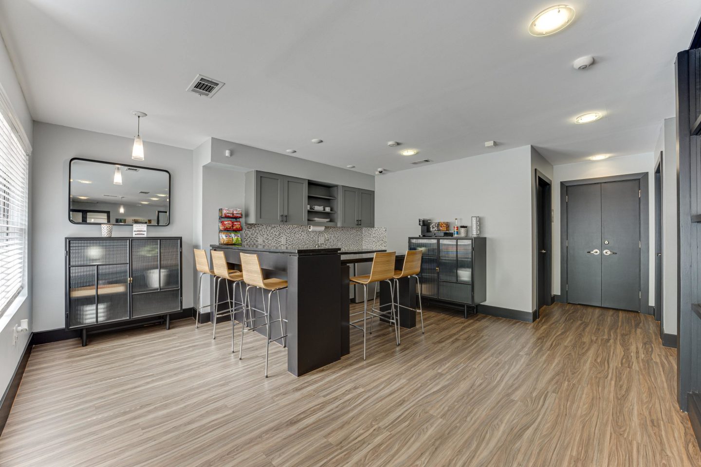 The Manhattan Image 45