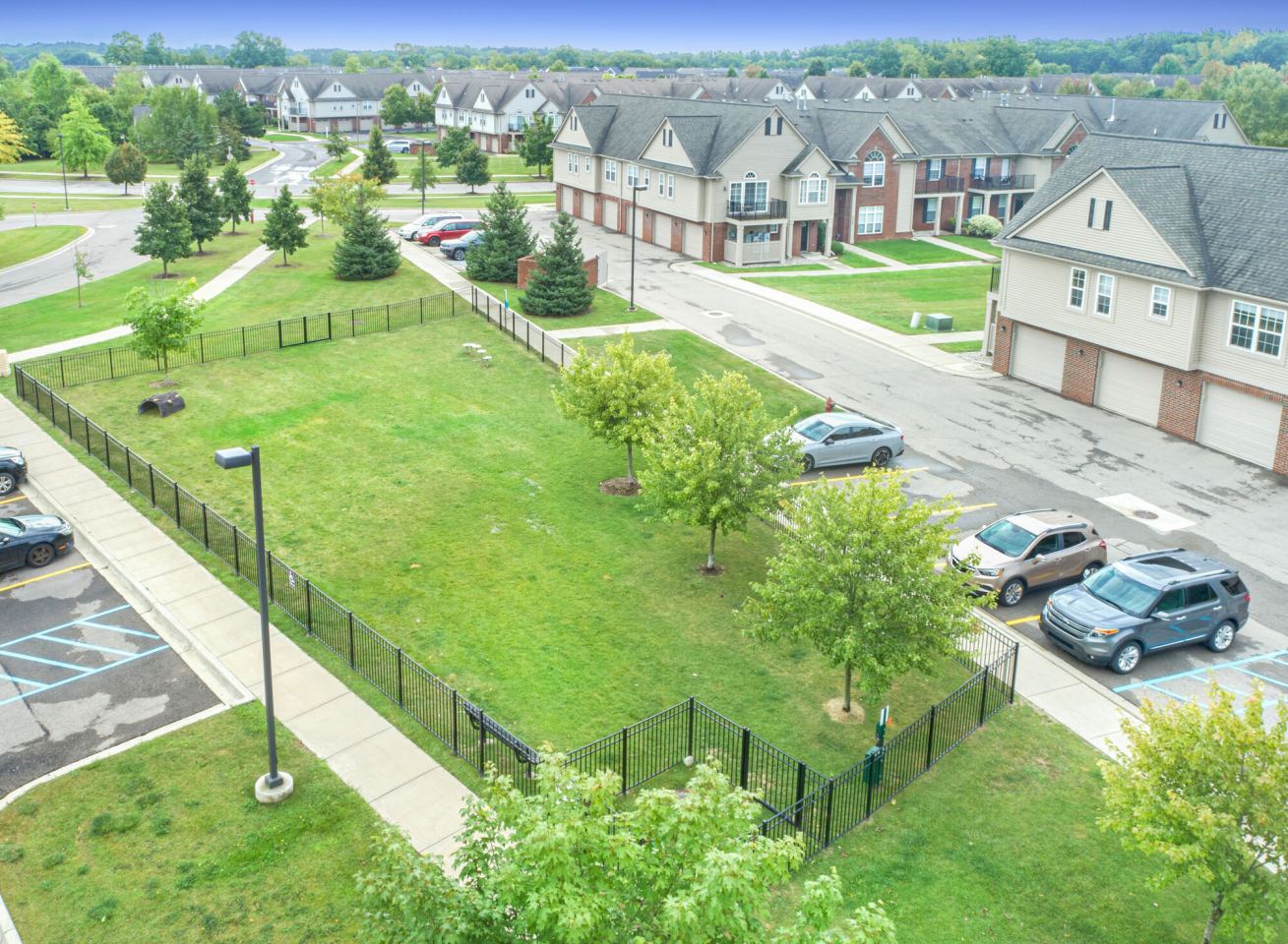 Legends Rosewood Village Image 8