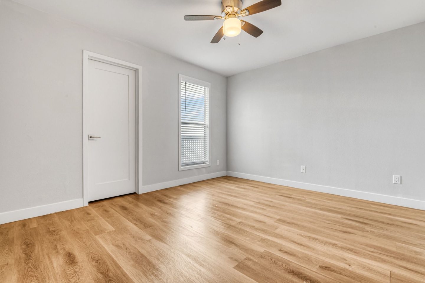 Echo Luxury Apartments Image 98